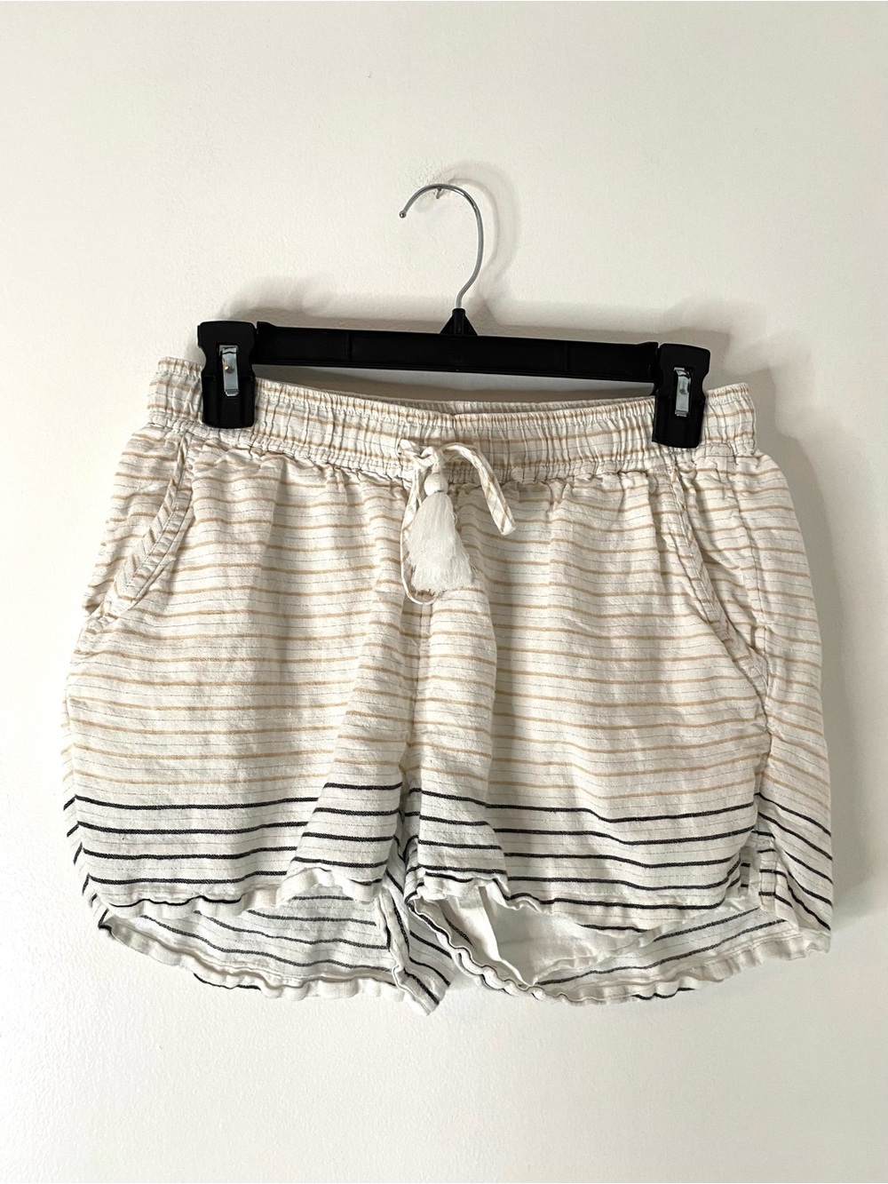 Vineyard Vines Cream 99% Linen Striped Metallic Lurex Drawstring Shorts